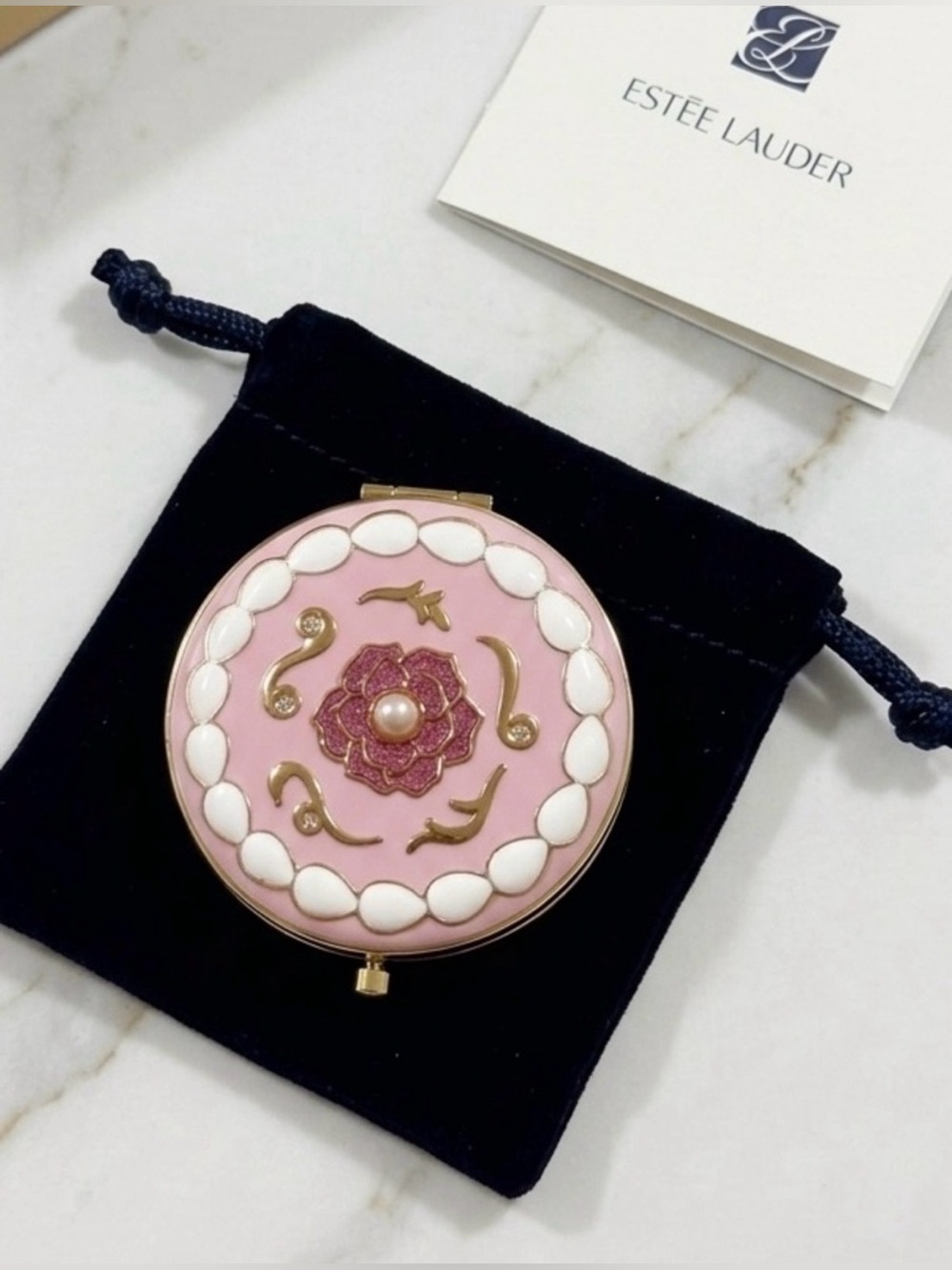 Estée Lauder Pink Gateau Compact by Monica Rich
Kosann - CASE ONLY New In Box